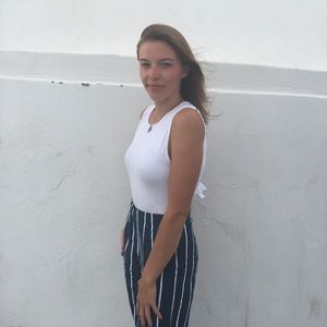 Meet your Posher, Angela